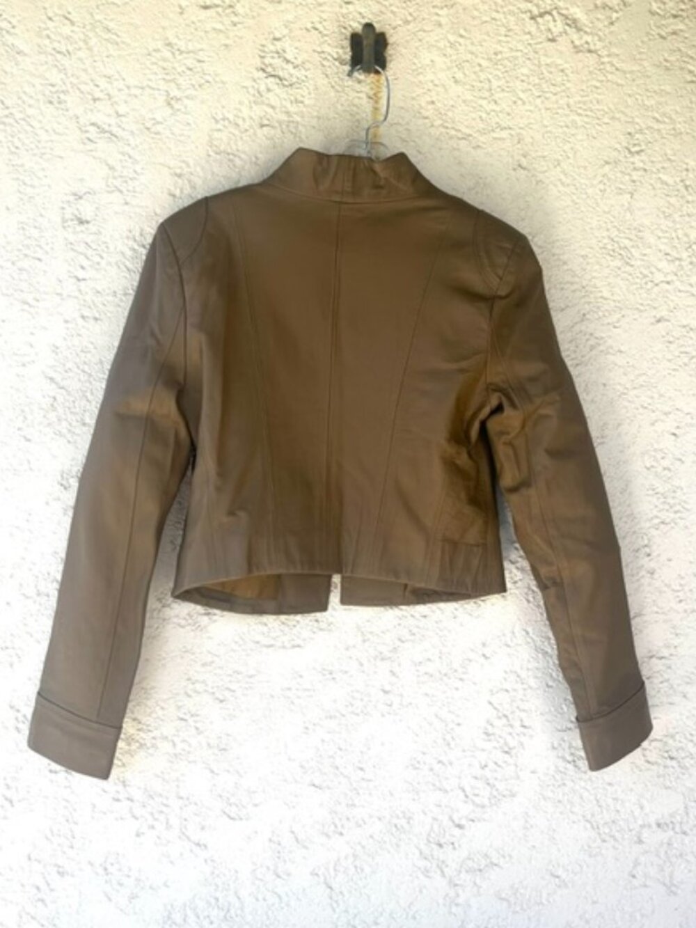 Taupe Lambskin Cropped Jacket – new with tags - Picture 3 of 9